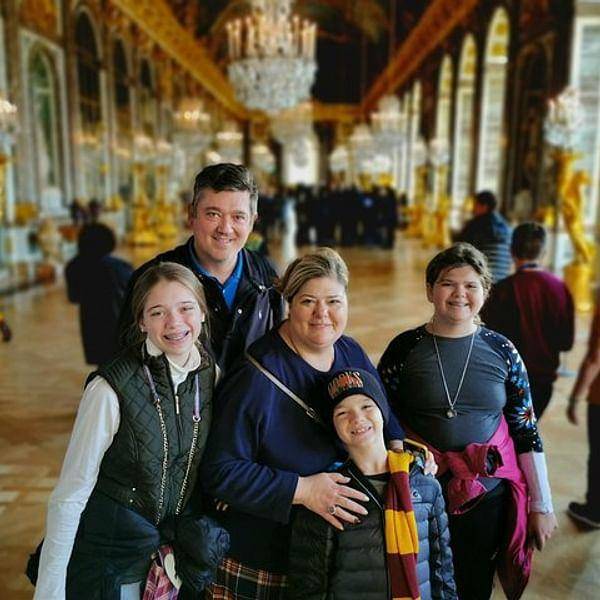 Paris Private Tours | Paris Day Trips - Licensed Guides - Cobblestone Road Paris