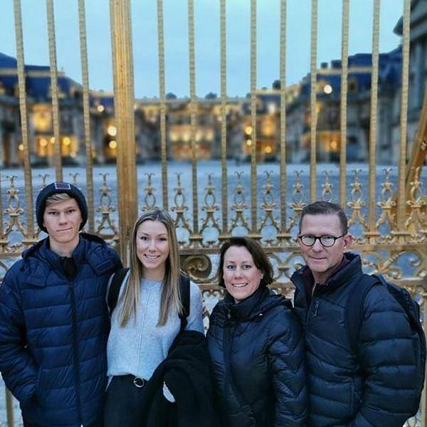 Paris Private Tours | Paris Day Trips - Licensed Guides - Cobblestone Road Paris