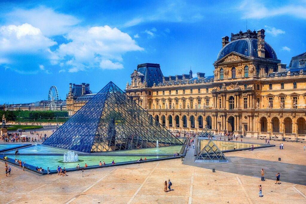 Paris Museum Tours: Expert Guided Art & Culture Explorations - Cobblestone Road Paris