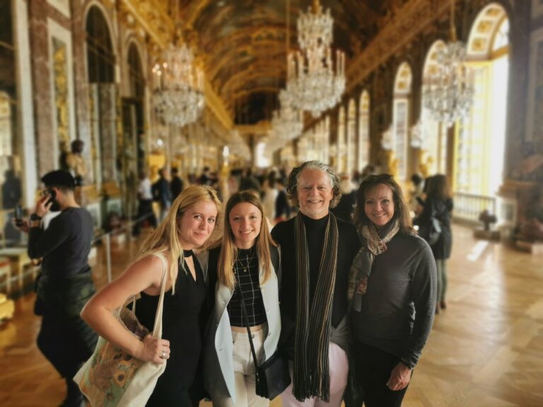 Paris Private Tours | Paris Day Trips - Licensed Guides - Cobblestone Road Paris